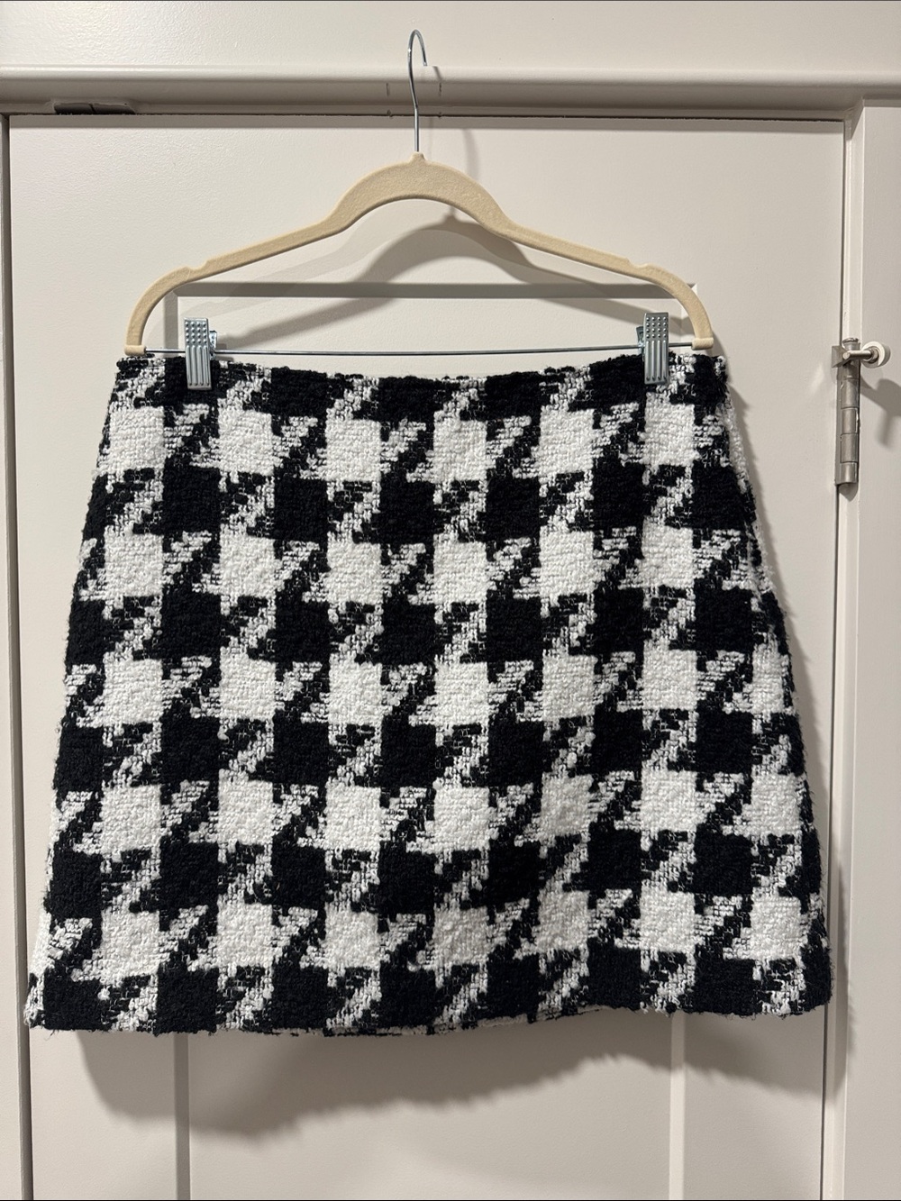 LOFT Black & White Houndstooth Tweed Mini Skirt
